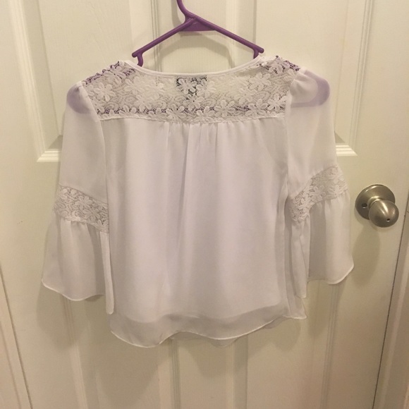 Cute wear top - Picture 2 of 2